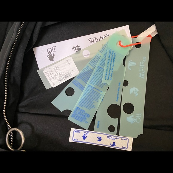 Off-White™️ - Picture 8 of 8